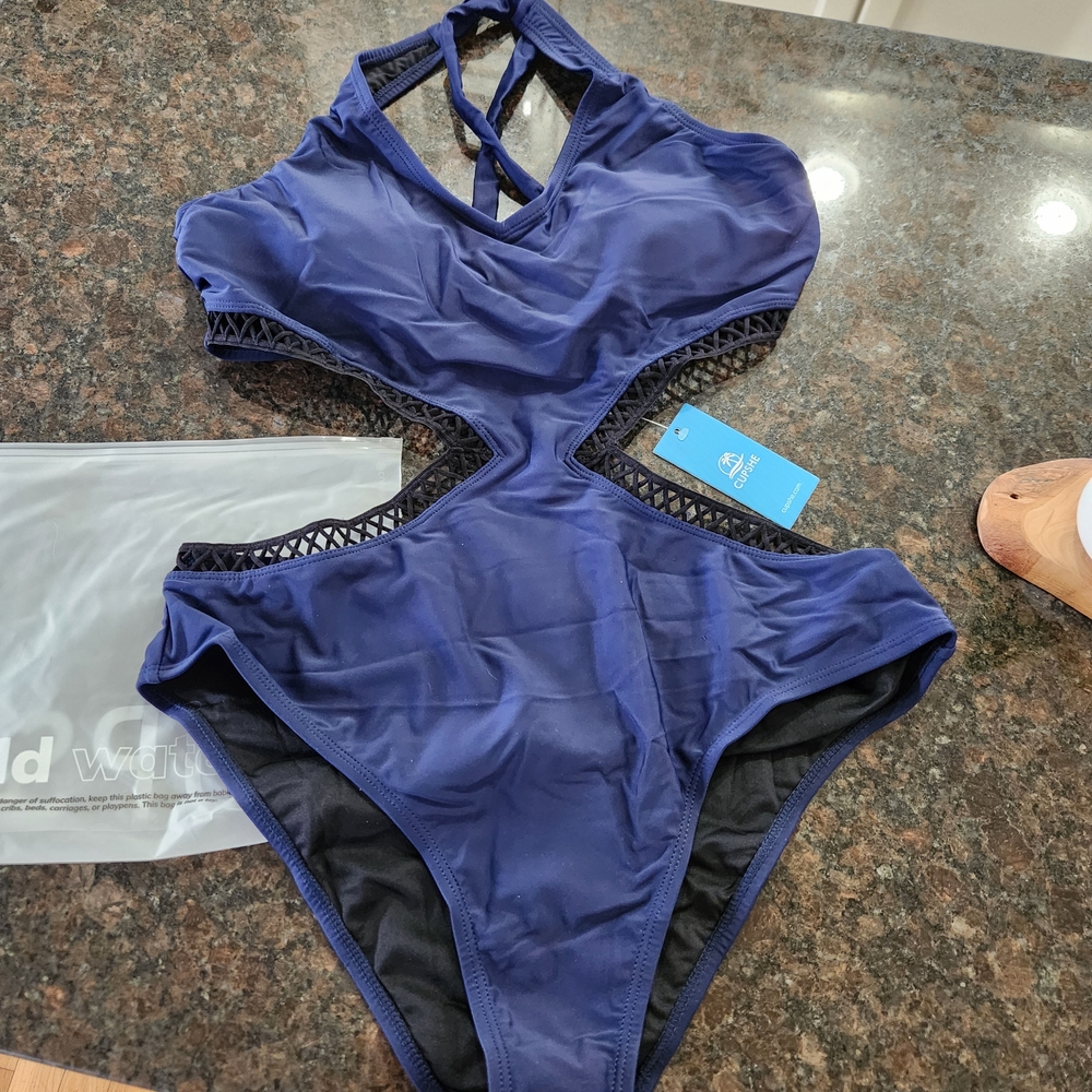 Cupshe Navy Blue Cutout One Piece Swimsuit